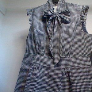 Banana Republic navy/white bow/tie shirt size XL